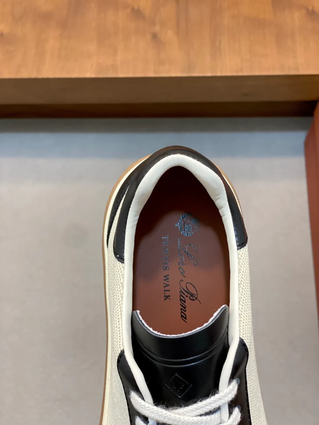💰760 Loro Piana - Classic casual shoes, men's lace-up casual shoes and sneakers, high-quality lightweight and comfortable fabrics, suitable for outdoor leisure, the color scheme is young and energetic, and it looks great with sportswear or casual suits! Code number: 39-44 (38, 45, 46, can be customized)